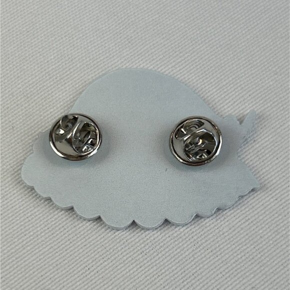 2024 Conchologist City Club 18th Anniversary Enamel Pin Shell Green Blue White - Picture 3 of 5